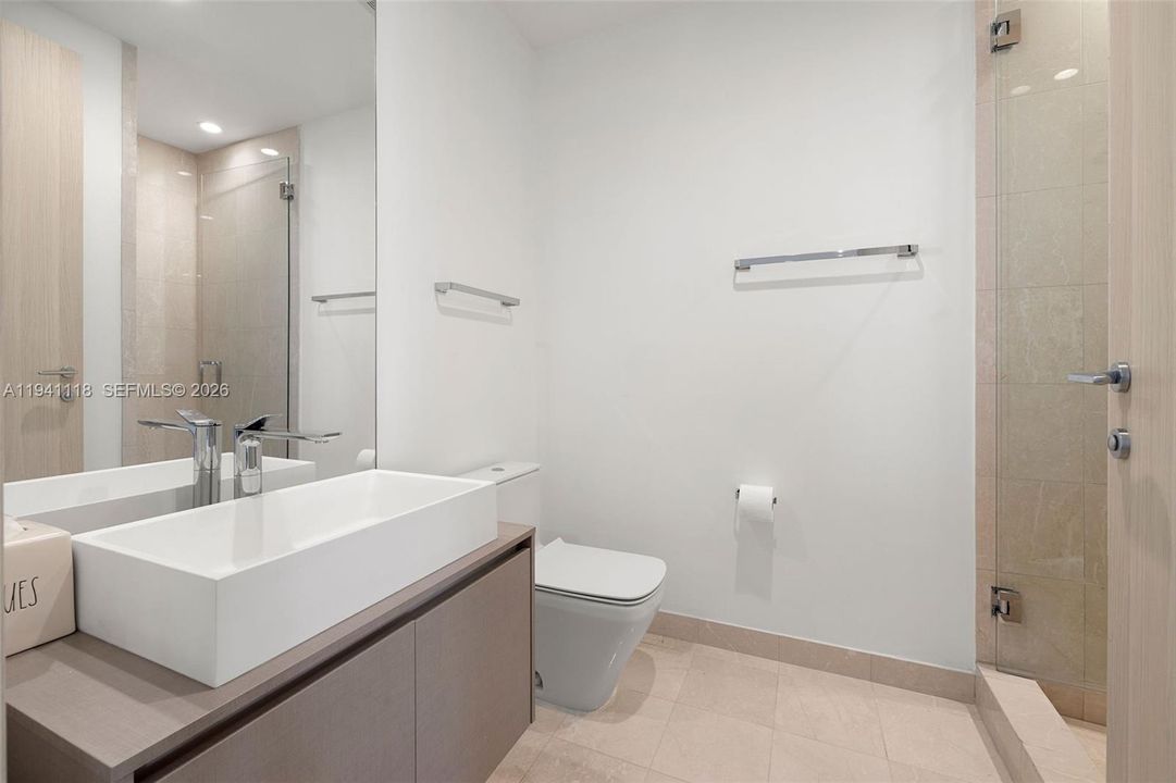For Sale: $3,245,000 (2 beds, 3 baths, 2076 Square Feet)