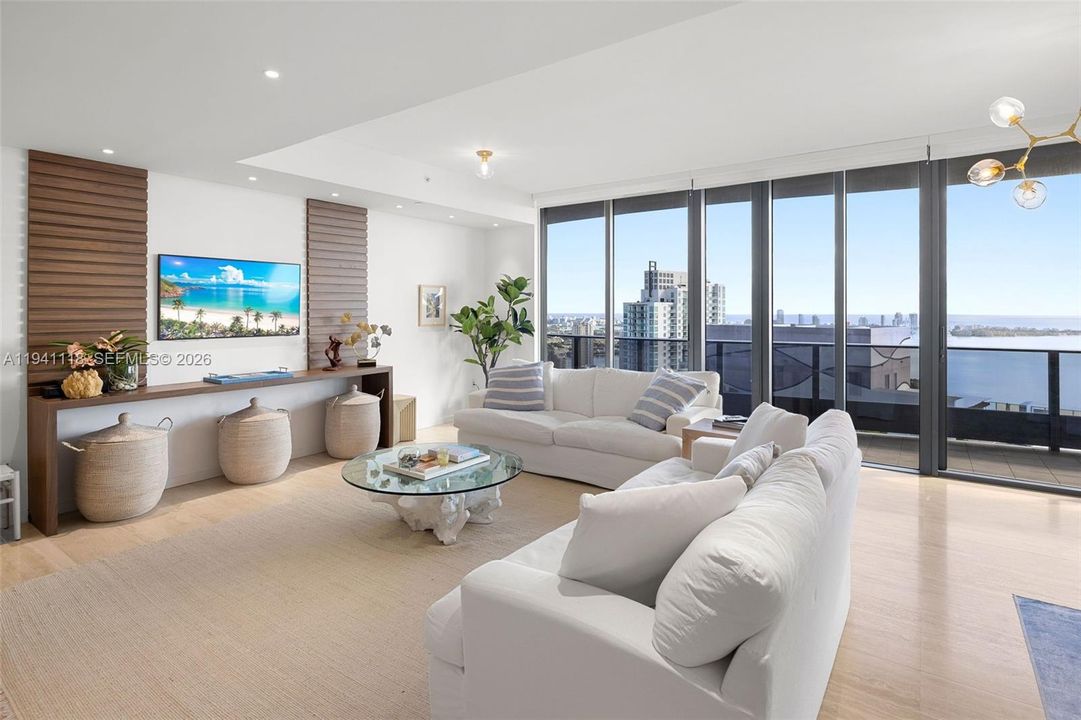 For Sale: $3,245,000 (2 beds, 3 baths, 2076 Square Feet)