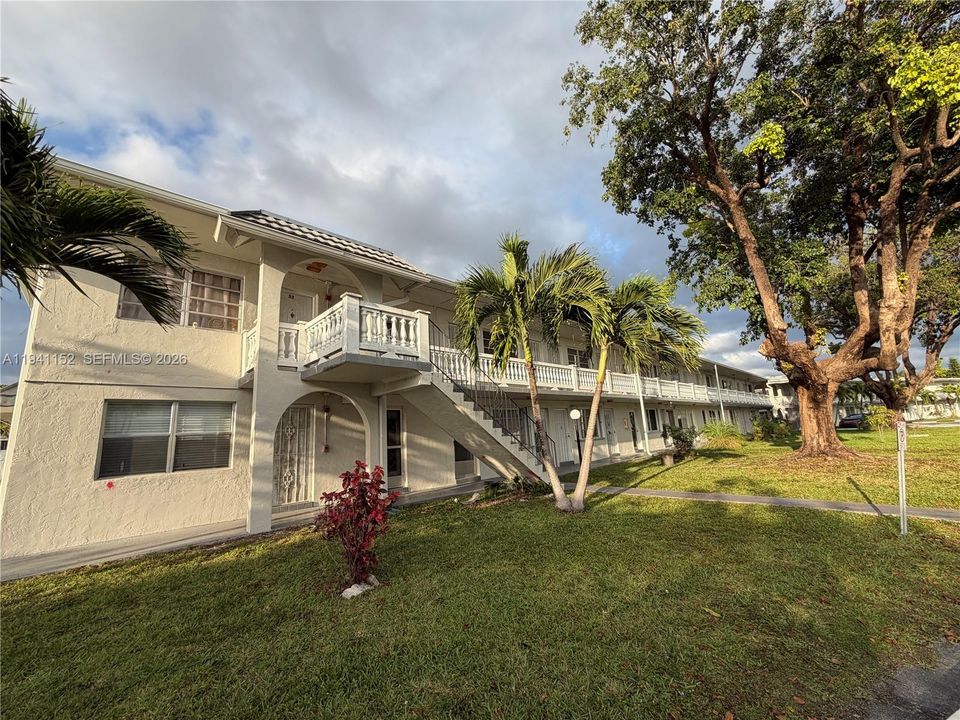 Activo con contrato: $87,000 (1 camas, 1 baños, 691 Pies cuadrados)