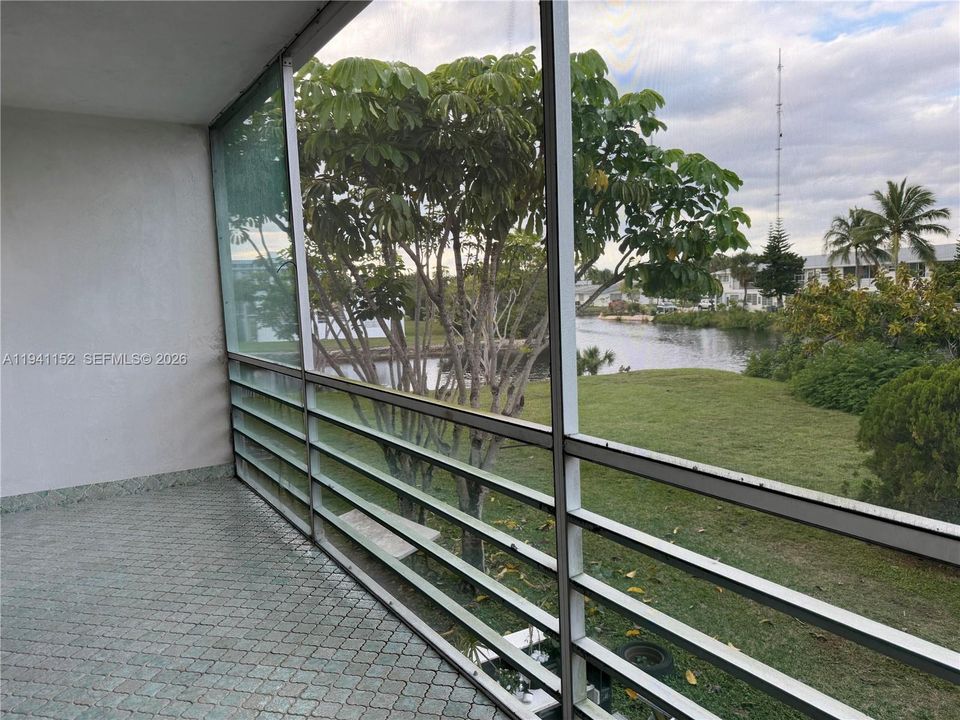 Activo con contrato: $87,000 (1 camas, 1 baños, 691 Pies cuadrados)