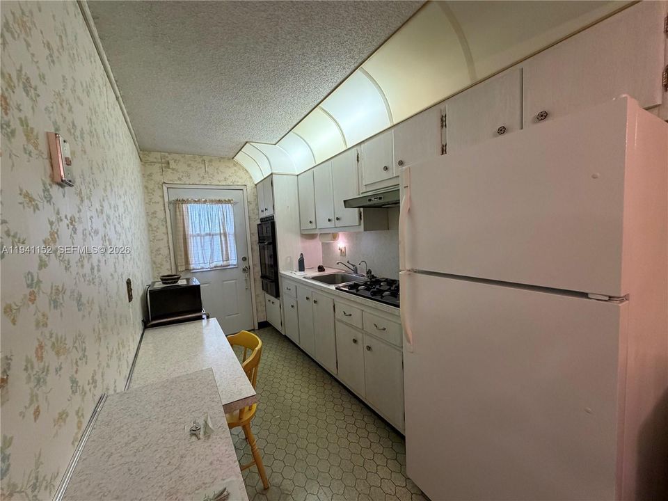 Activo con contrato: $87,000 (1 camas, 1 baños, 691 Pies cuadrados)
