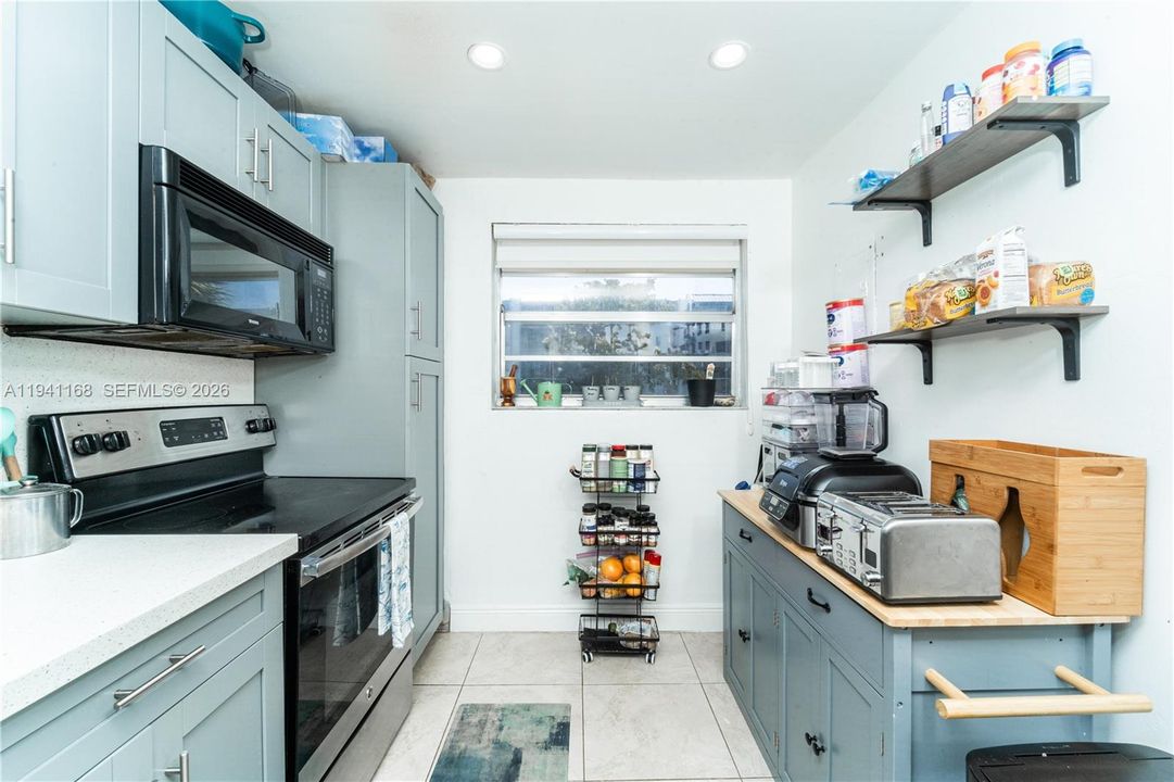 En Venta: $175,000 (2 camas, 2 baños, 952 Pies cuadrados)