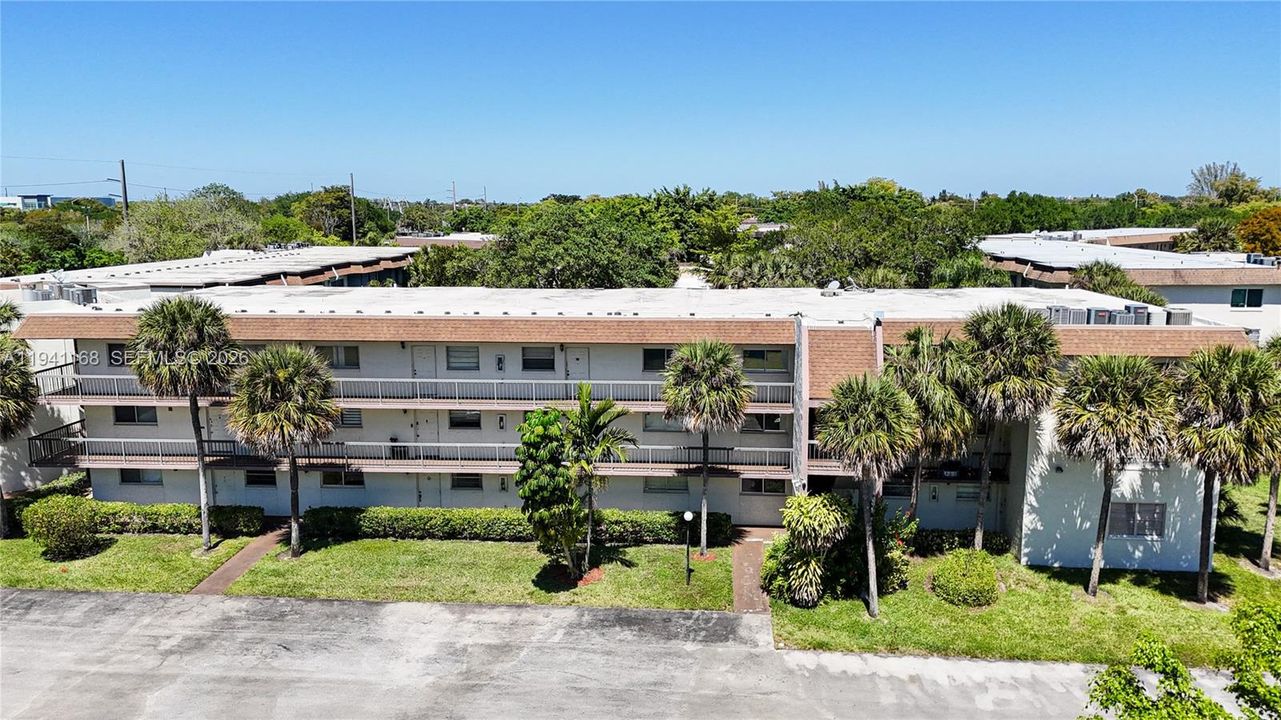 En Venta: $175,000 (2 camas, 2 baños, 952 Pies cuadrados)