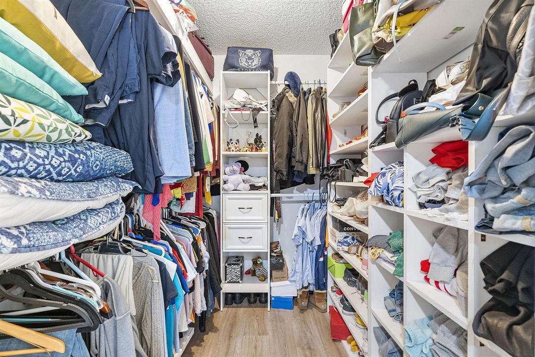 Walkin Closet Master