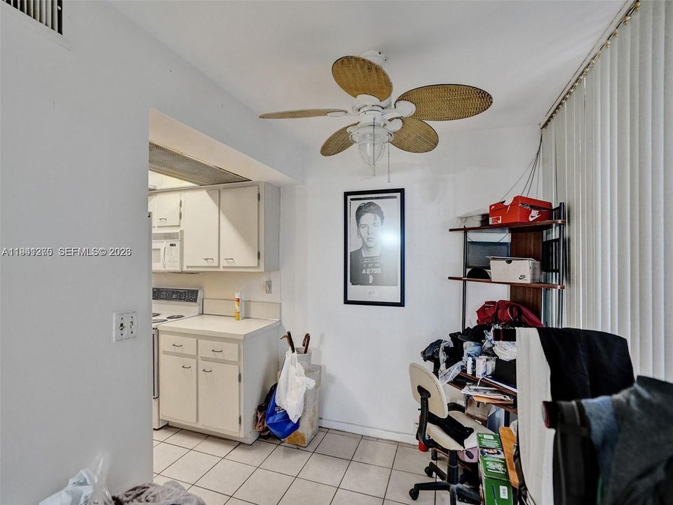 For Sale: $289,000 (3 beds, 2 baths, 1420 Square Feet)