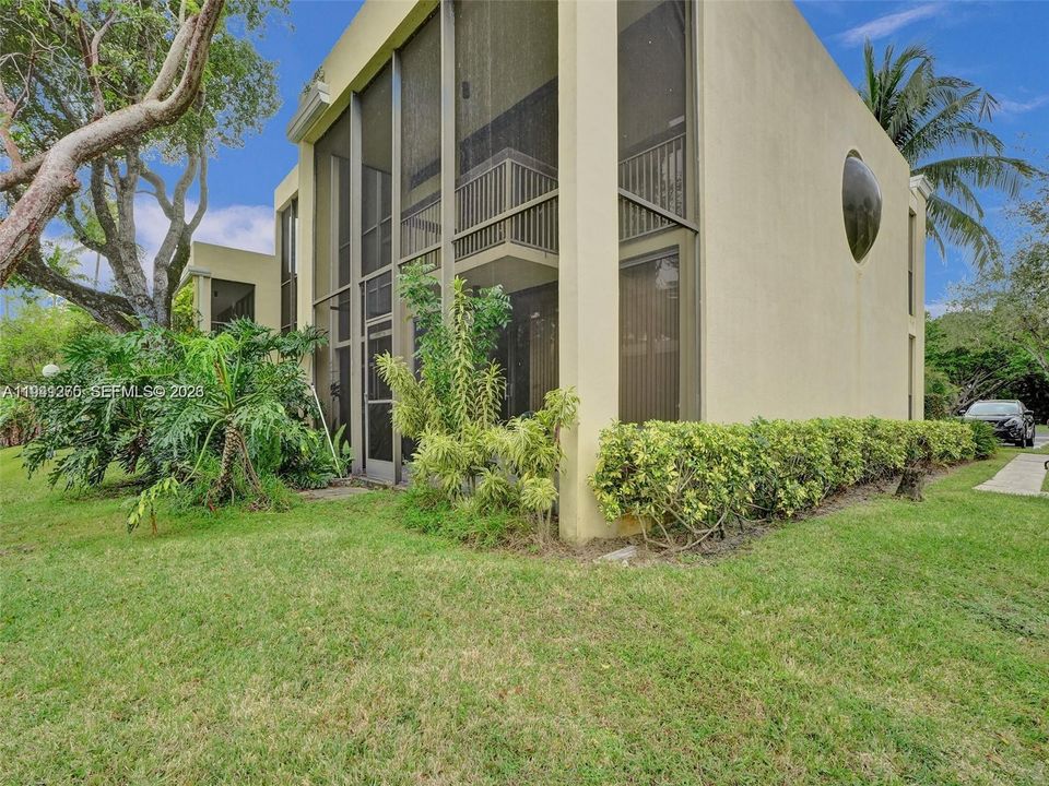 For Sale: $289,000 (3 beds, 2 baths, 1420 Square Feet)