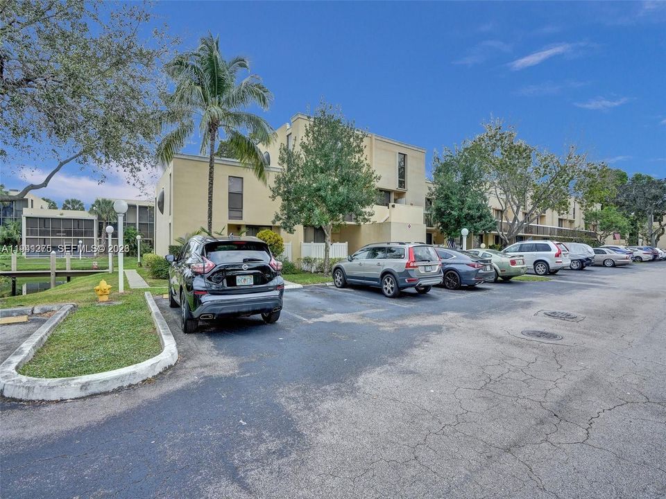 For Sale: $289,000 (3 beds, 2 baths, 1420 Square Feet)
