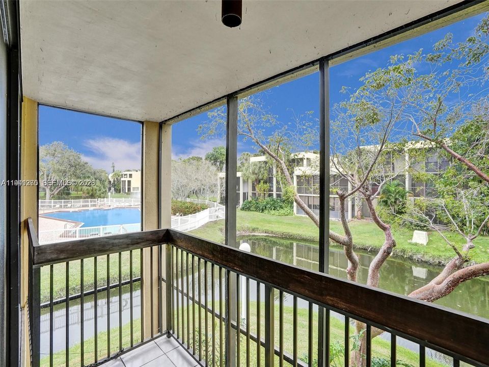For Sale: $289,000 (3 beds, 2 baths, 1420 Square Feet)