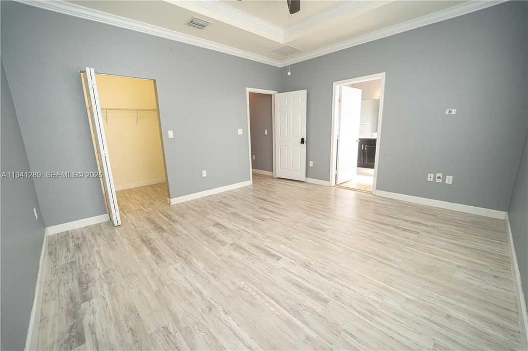 Под контрактом: $495,000 (5 спален, 3 ванн, 2170 Квадратных фут)