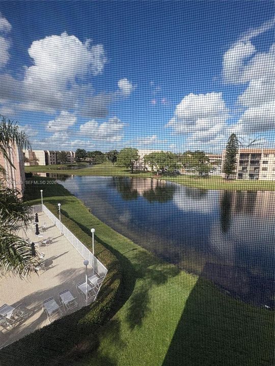 Activo con contrato: $199,900 (2 camas, 2 baños, 1370 Pies cuadrados)