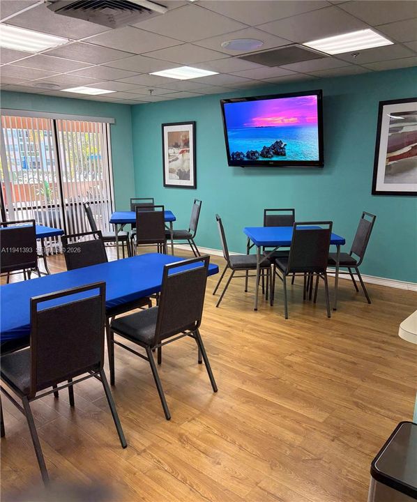 Activo con contrato: $199,900 (2 camas, 2 baños, 1370 Pies cuadrados)