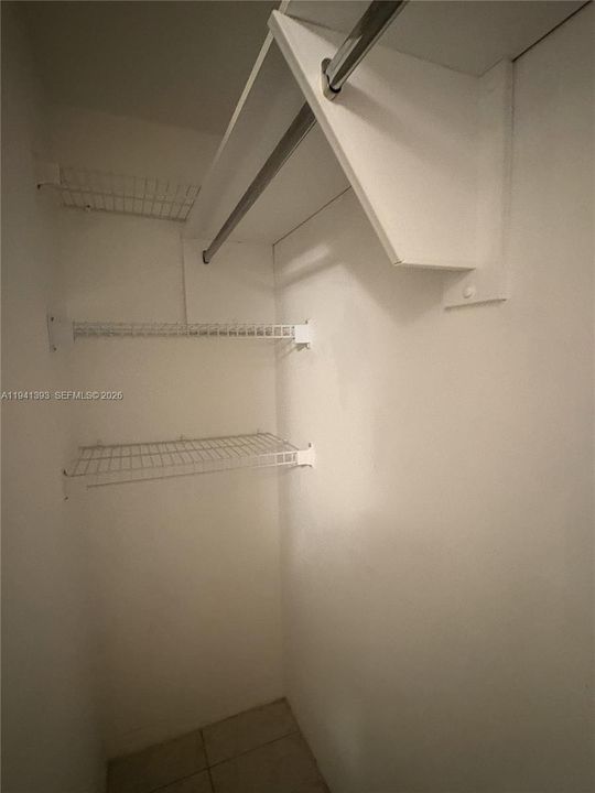 Activo con contrato: $199,900 (2 camas, 2 baños, 1370 Pies cuadrados)