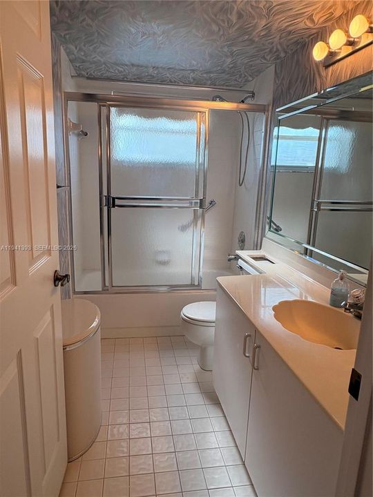Activo con contrato: $199,900 (2 camas, 2 baños, 1370 Pies cuadrados)