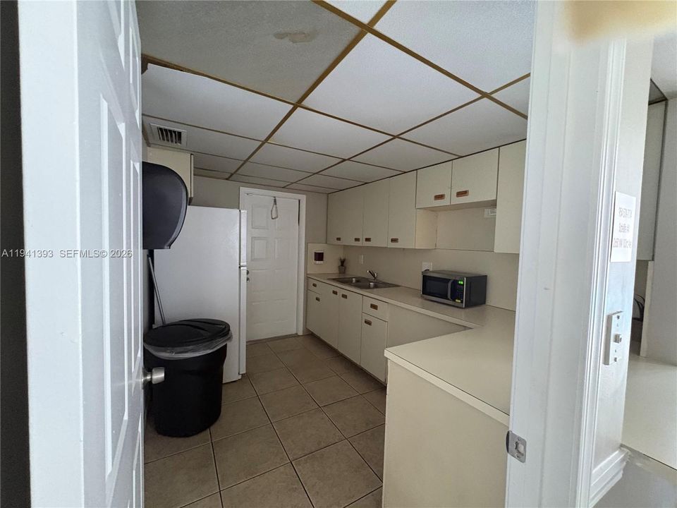 Activo con contrato: $199,900 (2 camas, 2 baños, 1370 Pies cuadrados)