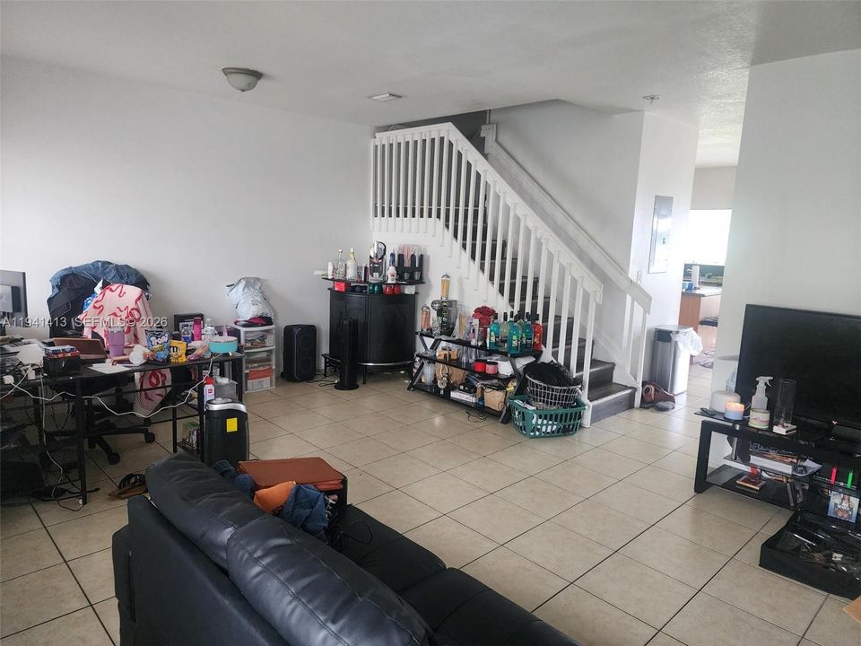 На продажу: $315,000 (3 спален, 2 ванн, 1509 Квадратных фут)