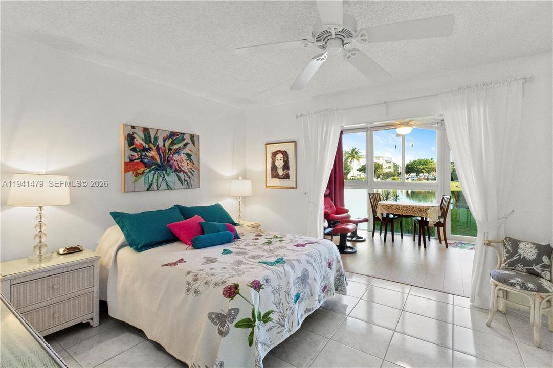 Active With Contract: $2,500 (1 beds, 1 baths, 603 Square Feet)