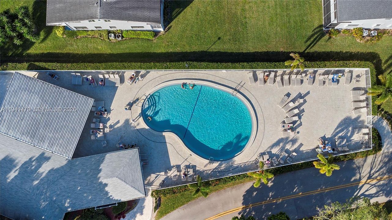 Active With Contract: $2,500 (1 beds, 1 baths, 603 Square Feet)