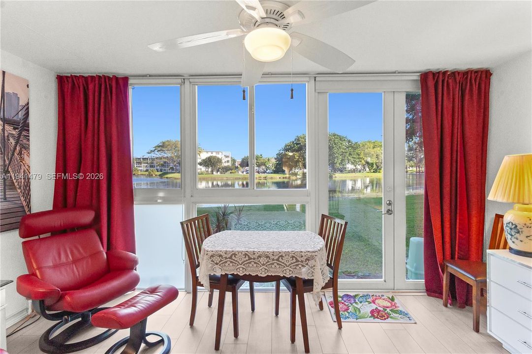 Active With Contract: $2,500 (1 beds, 1 baths, 603 Square Feet)