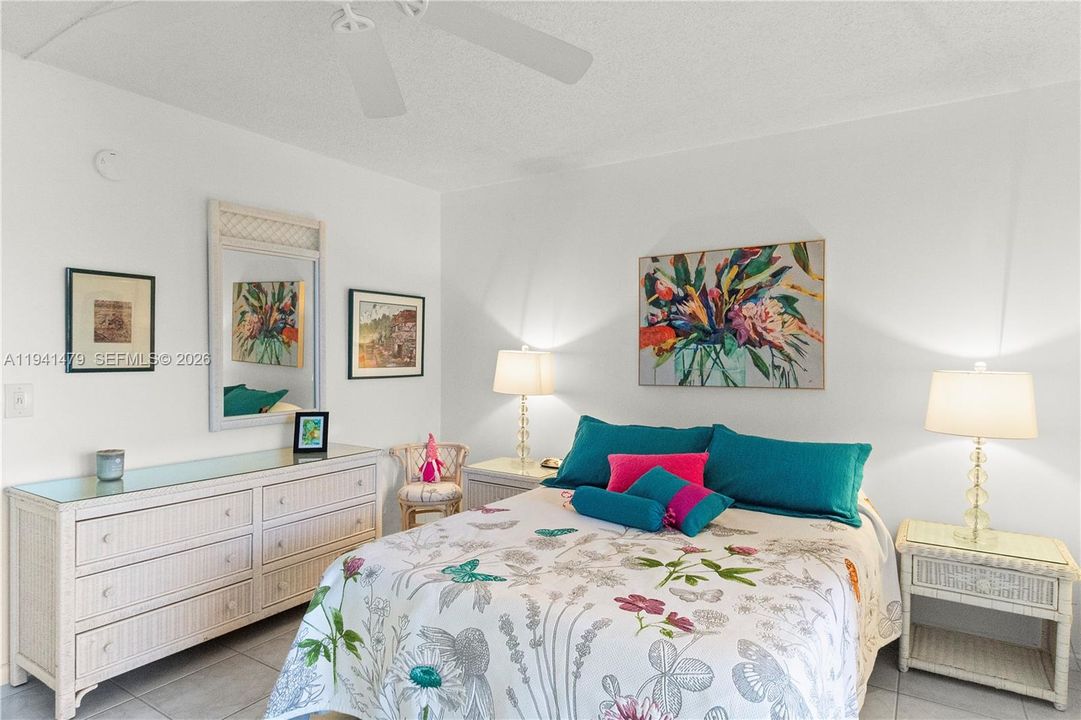 Active With Contract: $2,500 (1 beds, 1 baths, 603 Square Feet)