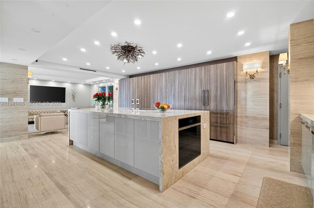 En Venta: $5,799,000 (3 camas, 3 baños, 3340 Pies cuadrados)