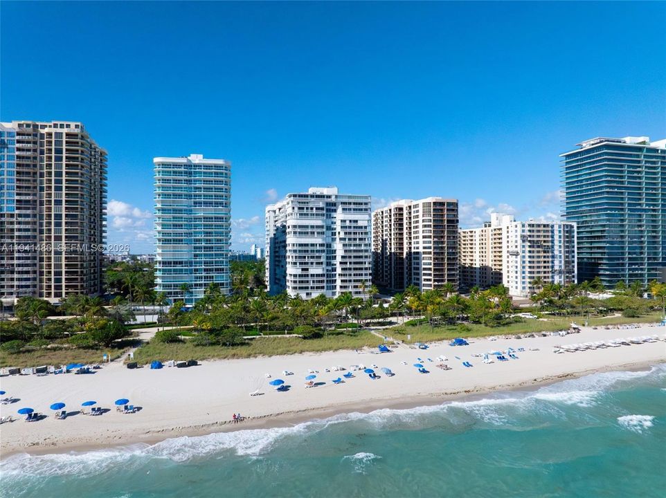 En Venta: $5,799,000 (3 camas, 3 baños, 3340 Pies cuadrados)