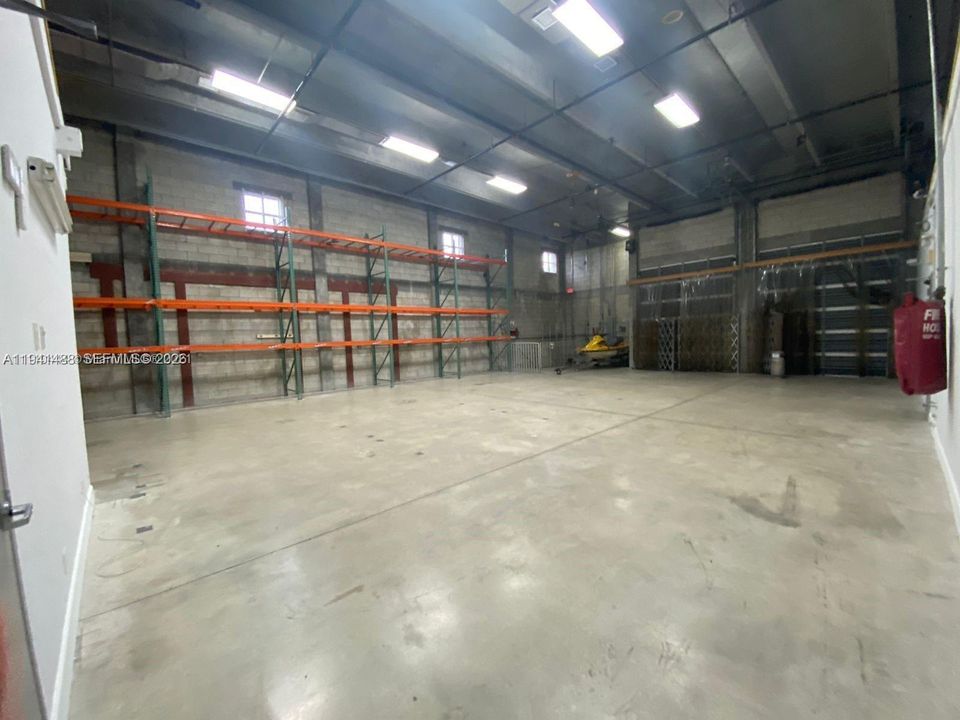 Active With Contract: $6,800 (0 beds, 0 baths, 0 Square Feet)