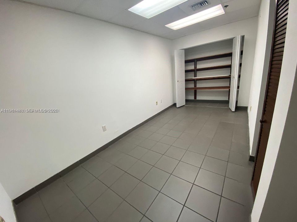 Active With Contract: $6,800 (0 beds, 0 baths, 0 Square Feet)