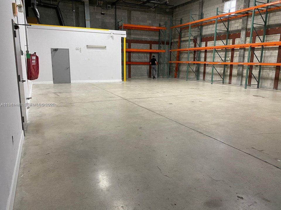 Active With Contract: $6,800 (0 beds, 0 baths, 0 Square Feet)
