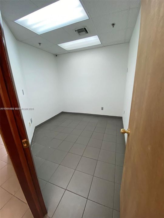 Active With Contract: $6,800 (0 beds, 0 baths, 0 Square Feet)