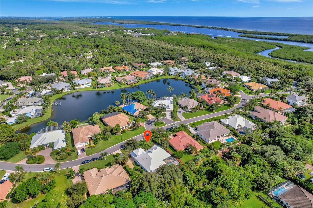 Недавно продано: $1,395,000 (4 спален, 3 ванн, 2782 Квадратных фут)