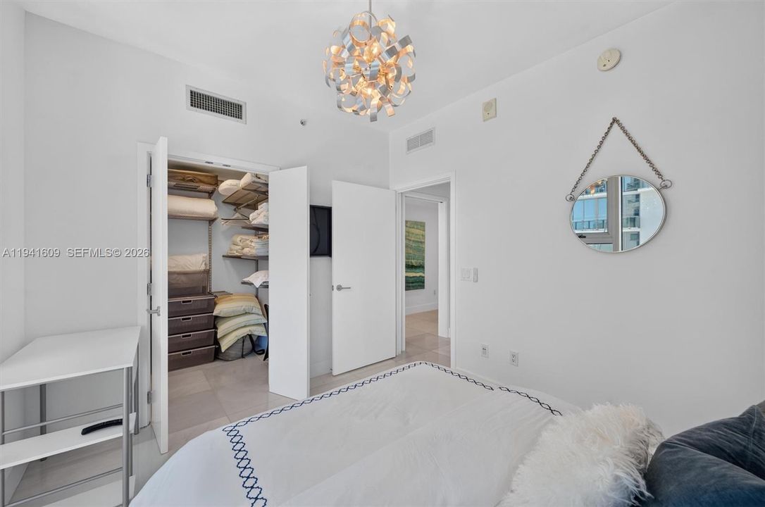 En Venta: $2,199,000 (2 camas, 2 baños, 1290 Pies cuadrados)