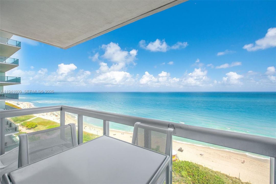 For Sale: $2,295,000 (2 beds, 2 baths, 1290 Square Feet)