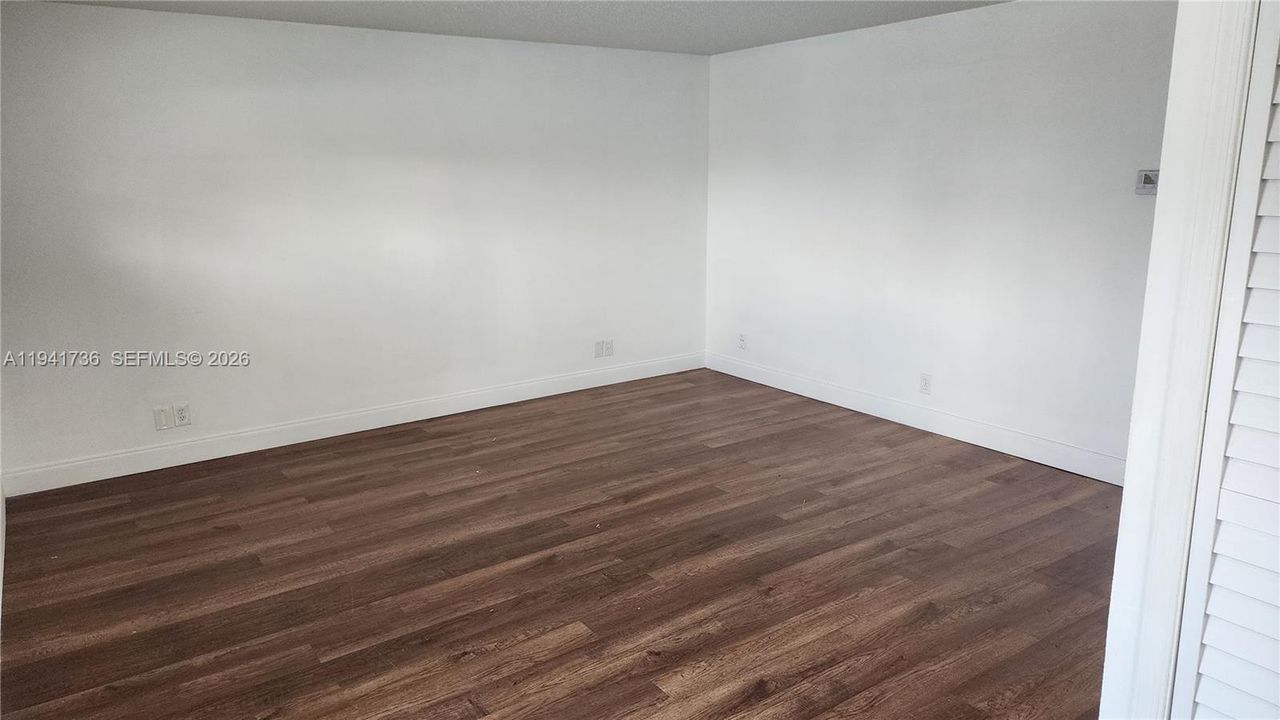 For Sale: $900,000 (0 beds, 0 baths, 2412 Square Feet)