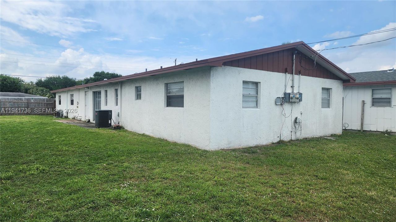 For Sale: $900,000 (0 beds, 0 baths, 2412 Square Feet)