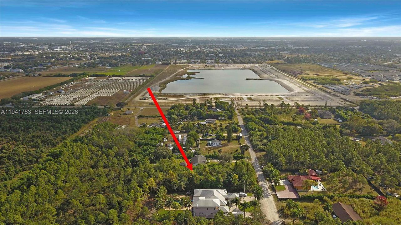 На продажу: $269,950 (0.78 acres)