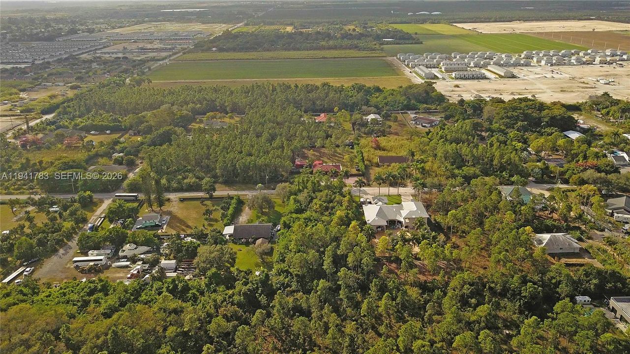 На продажу: $269,950 (0.78 acres)