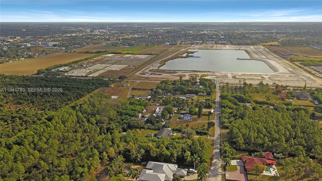 На продажу: $269,950 (0.78 acres)