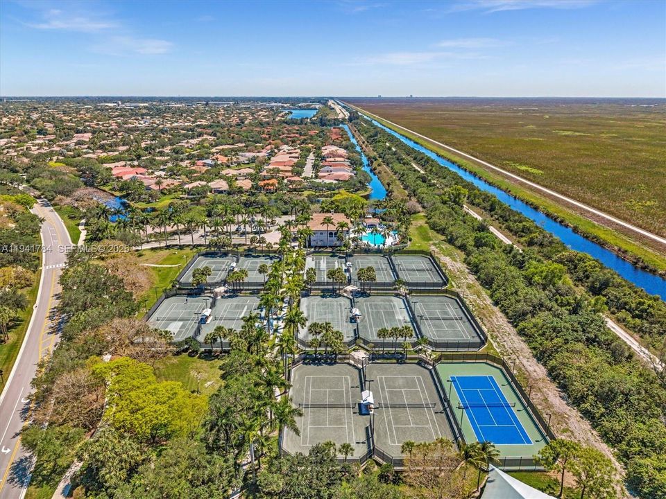 На продажу: $510,000 (3 спален, 2 ванн, 1606 Квадратных фут)
