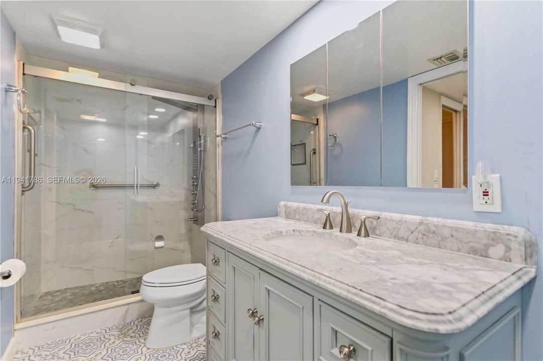 Под контрактом: $219,900 (3 спален, 2 ванн, 1500 Квадратных фут)