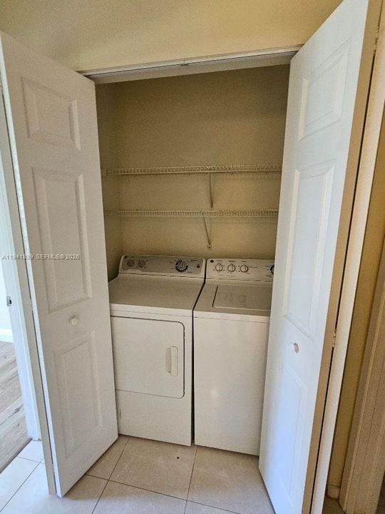 Недавно арендовано: $2,075 (2 спален, 2 ванн, 1036 Квадратных фут)