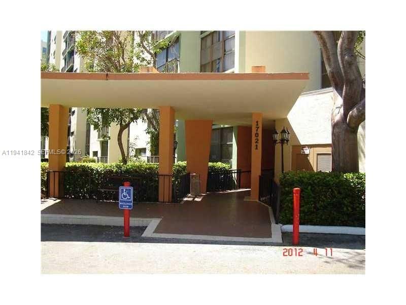 For Sale: $189,000 (1 beds, 1 baths, 767 Square Feet)