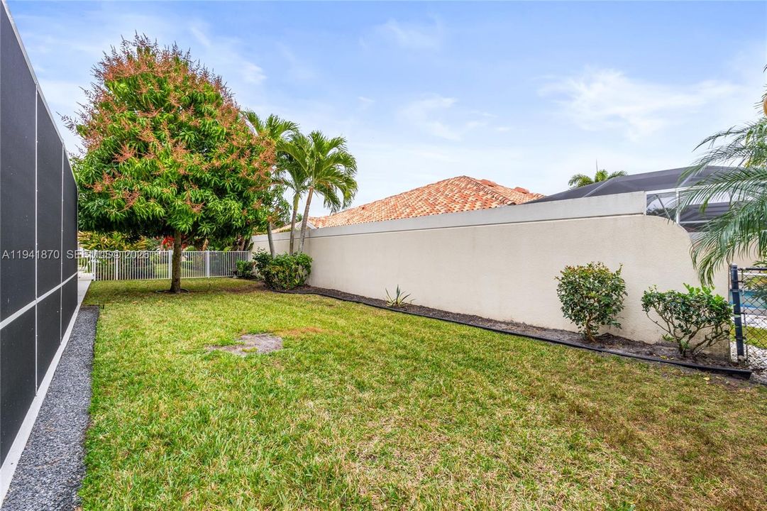 For Sale: $495,000 (2 beds, 2 baths, 1540 Square Feet)