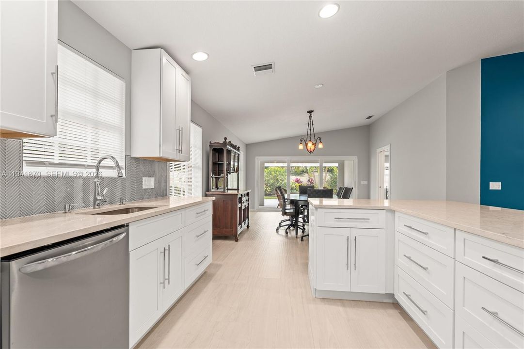 For Sale: $495,000 (2 beds, 2 baths, 1540 Square Feet)