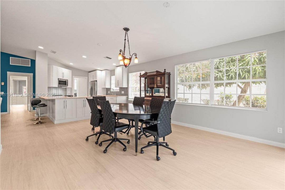 For Sale: $495,000 (2 beds, 2 baths, 1540 Square Feet)