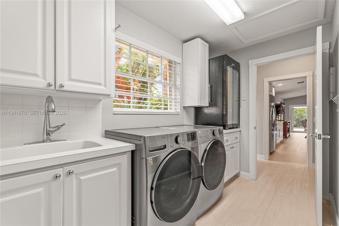 For Sale: $495,000 (2 beds, 2 baths, 1540 Square Feet)