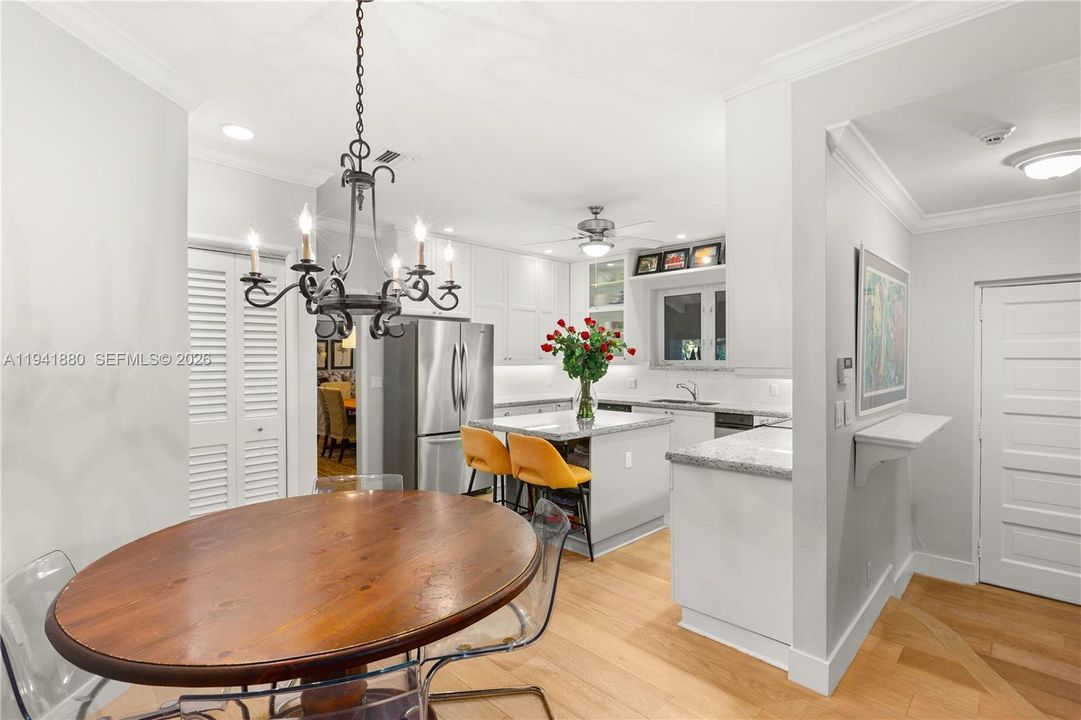 Recently Sold: $3,448,000 (4 beds, 4 baths, 3076 Square Feet)