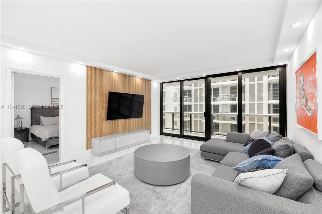 For Sale: $1,450,000 (2 beds, 3 baths, 1510 Square Feet)