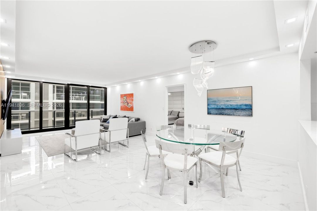 For Sale: $1,450,000 (2 beds, 3 baths, 1510 Square Feet)