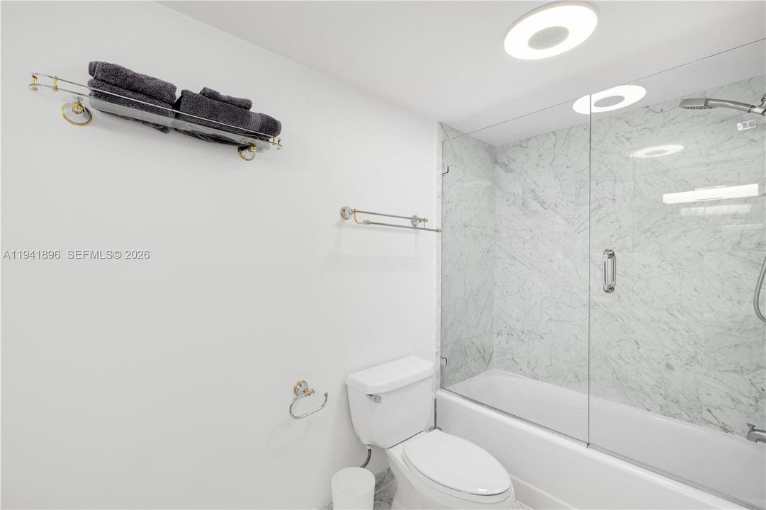 For Sale: $1,450,000 (2 beds, 3 baths, 1510 Square Feet)