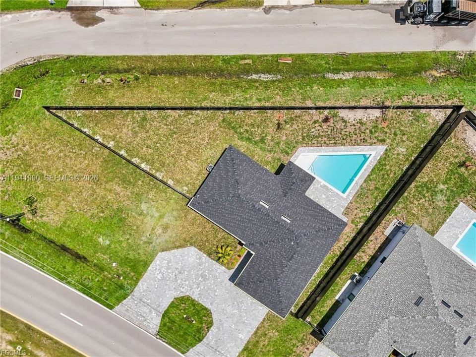 Recently Sold: $389,900 (3 beds, 2 baths, 1342 Square Feet)
